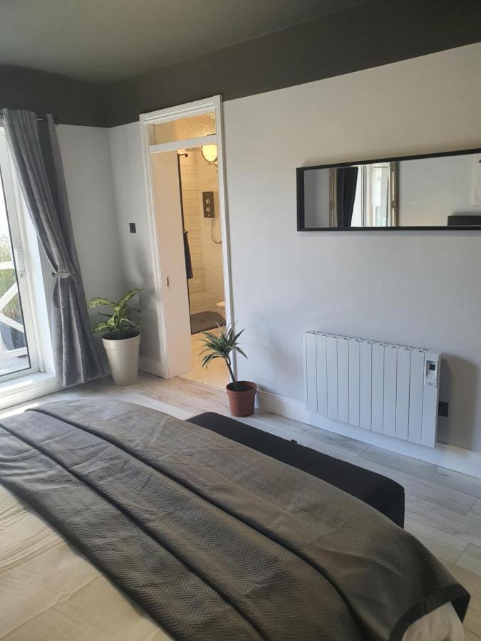 River View Apartment Suite كورك المظهر الخارجي الصورة