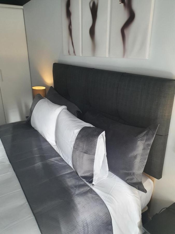 River View Apartment Suite كورك المظهر الخارجي الصورة