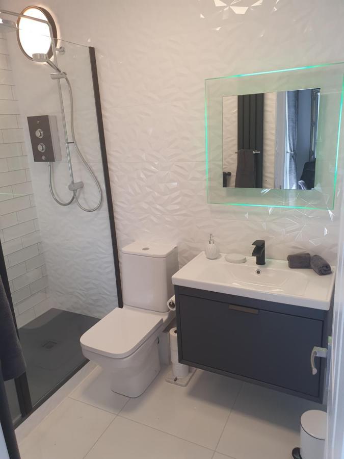 River View Apartment Suite كورك المظهر الخارجي الصورة