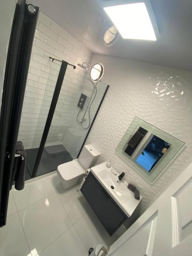 River View Apartment Suite كورك المظهر الخارجي الصورة