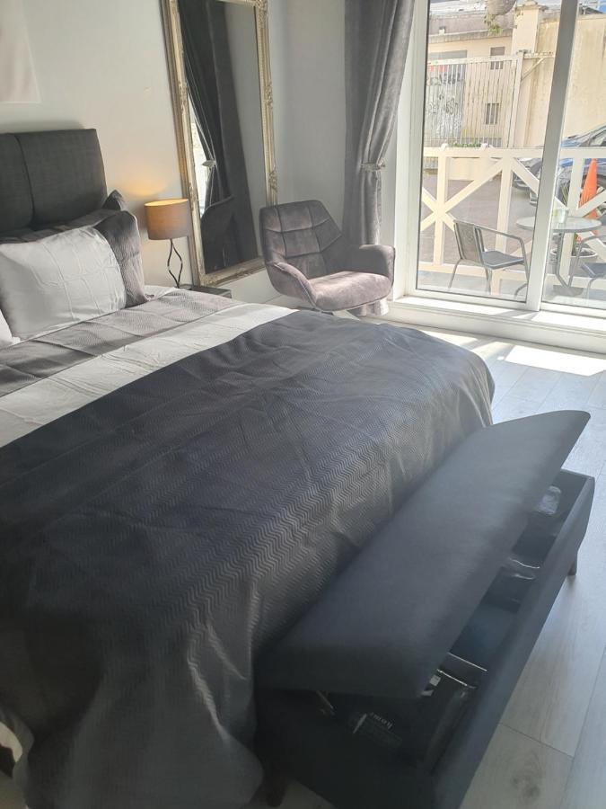 River View Apartment Suite كورك المظهر الخارجي الصورة